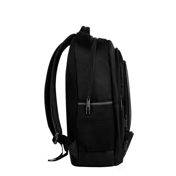 Mochila Bast para Laptop 15.6" Negra